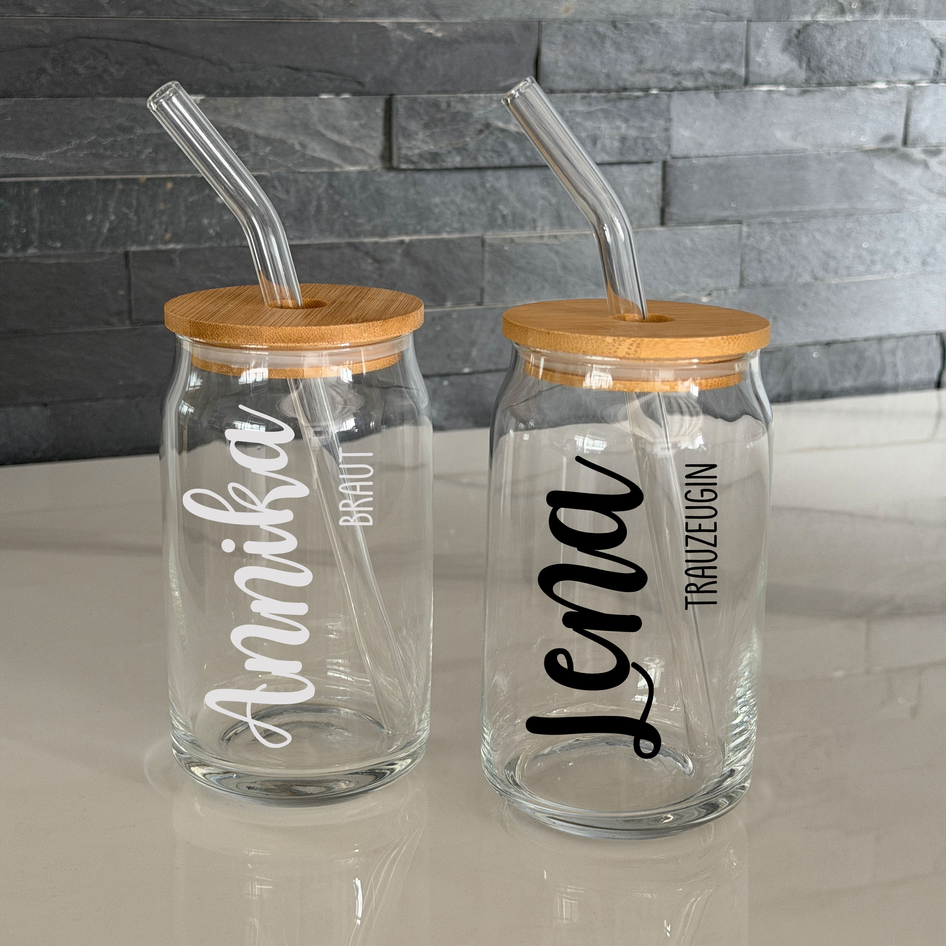 500ml Trinkglas mit Deckel und Trinkhalm für JGA Hochzeit Geschenk Brautjunger Trauzeugin 